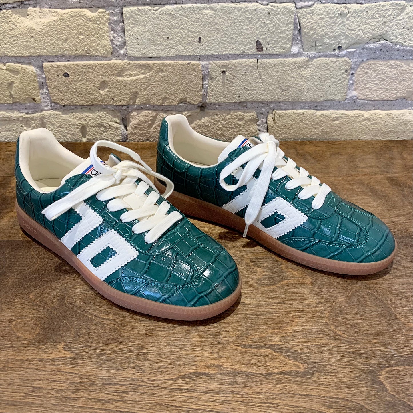 BACK 70 Cloud K Green Milk