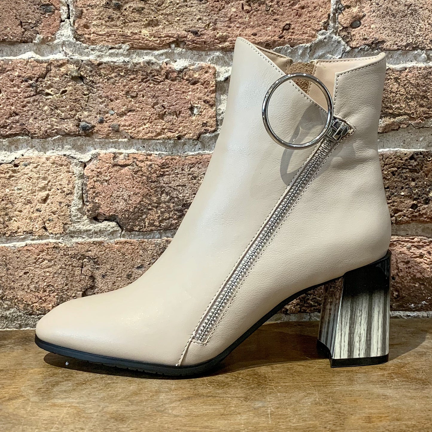 Azura Fabulosa Booties