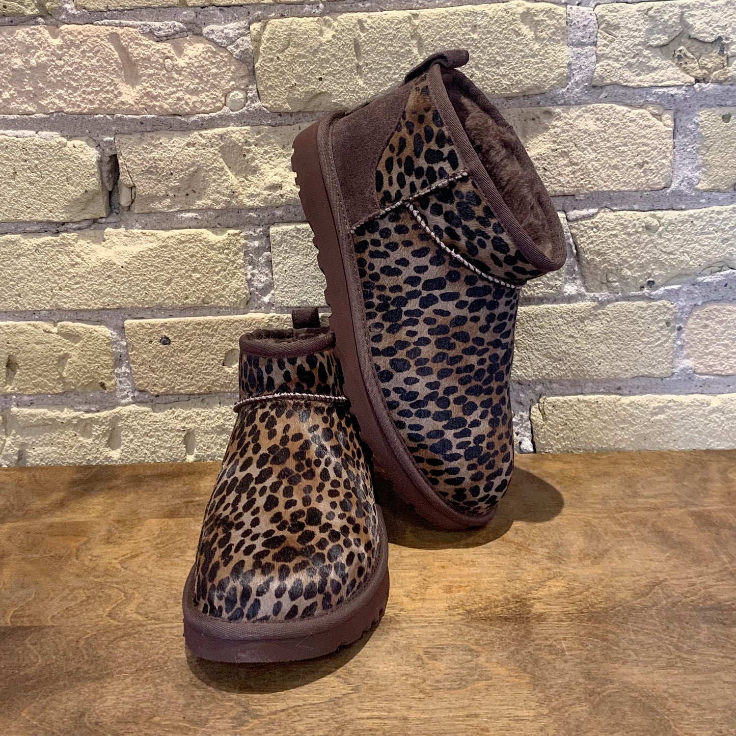 UGG Women's Classic Ultra Mini Caspian