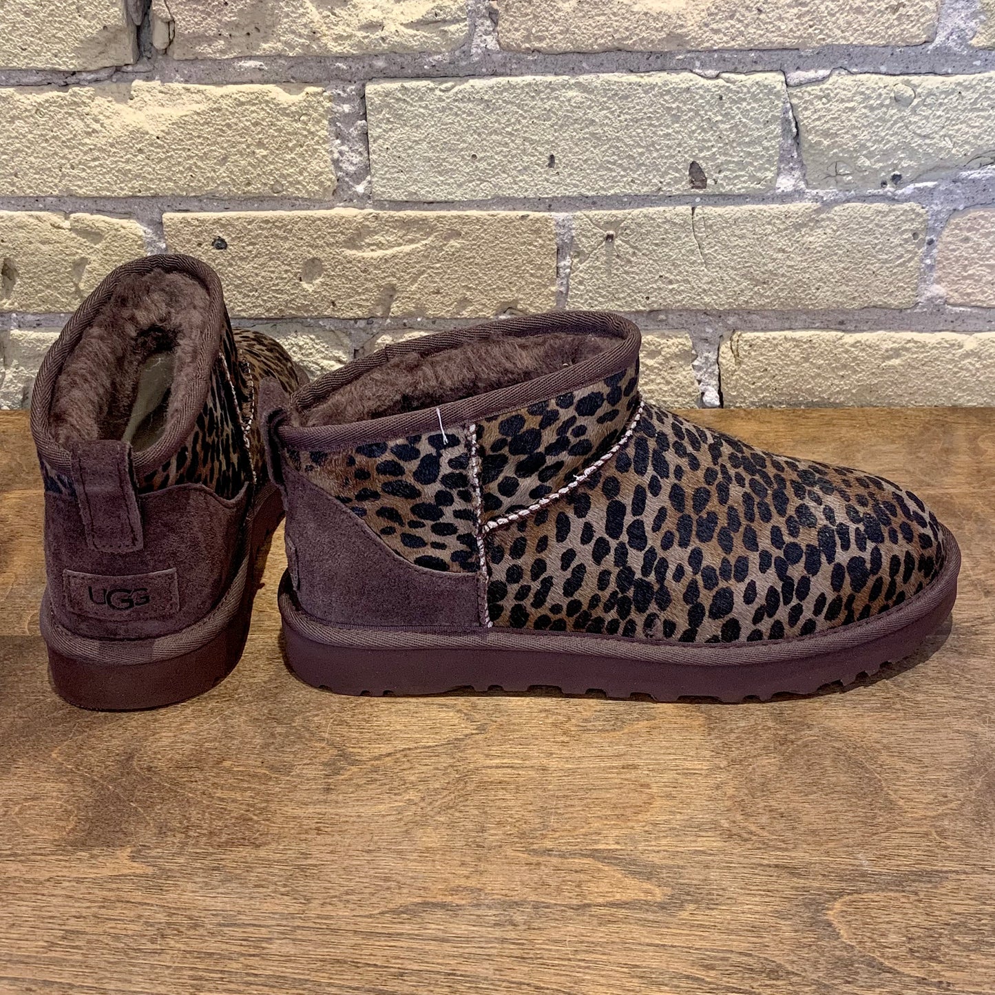 UGG Women's Classic Ultra Mini Caspian
