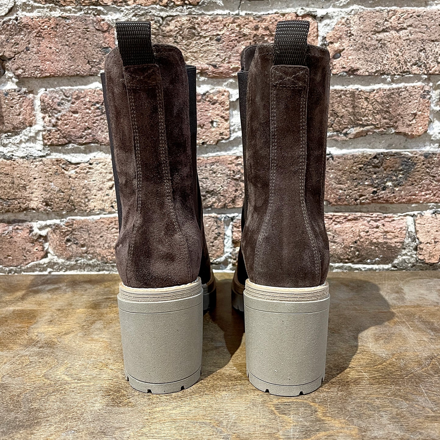 NeroGiardini 1309163D-305 Brown Suede Chelsea Boot