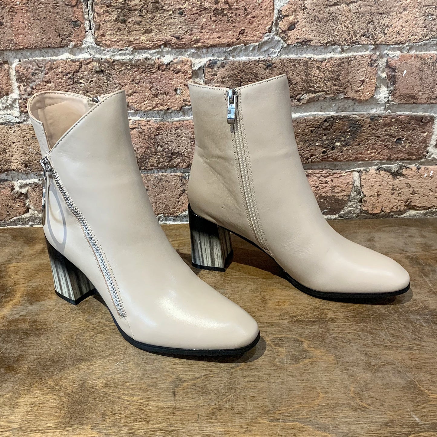 Azura Fabulosa Booties