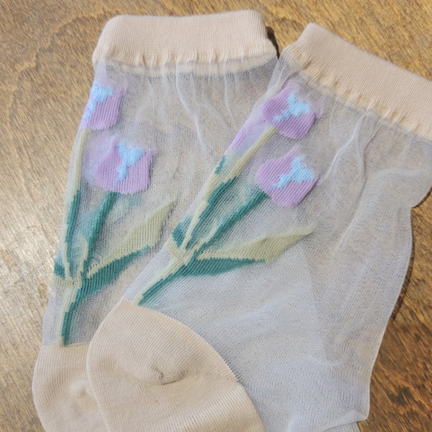 Crew See-Through Tulip Socks