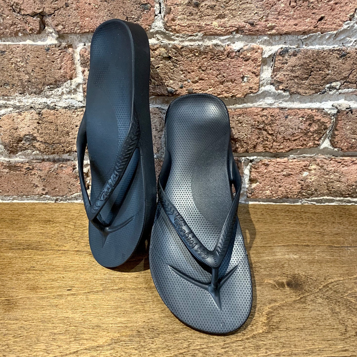 Archies Black - Arch Support Flip Flops
