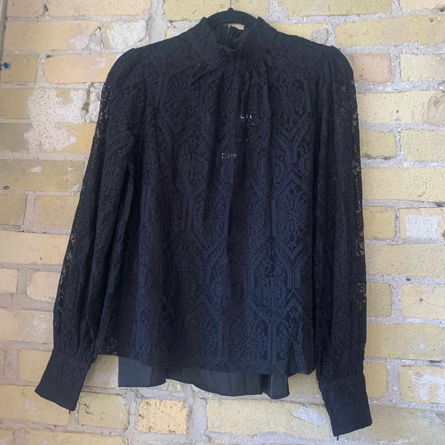 Fate High Neck Lace Blouse