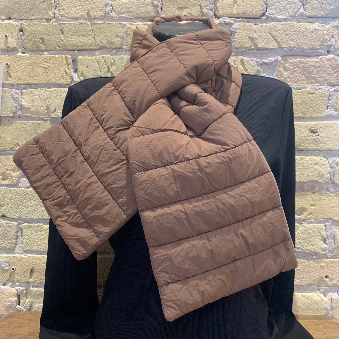 Puffer Keyhole Scarf Brown