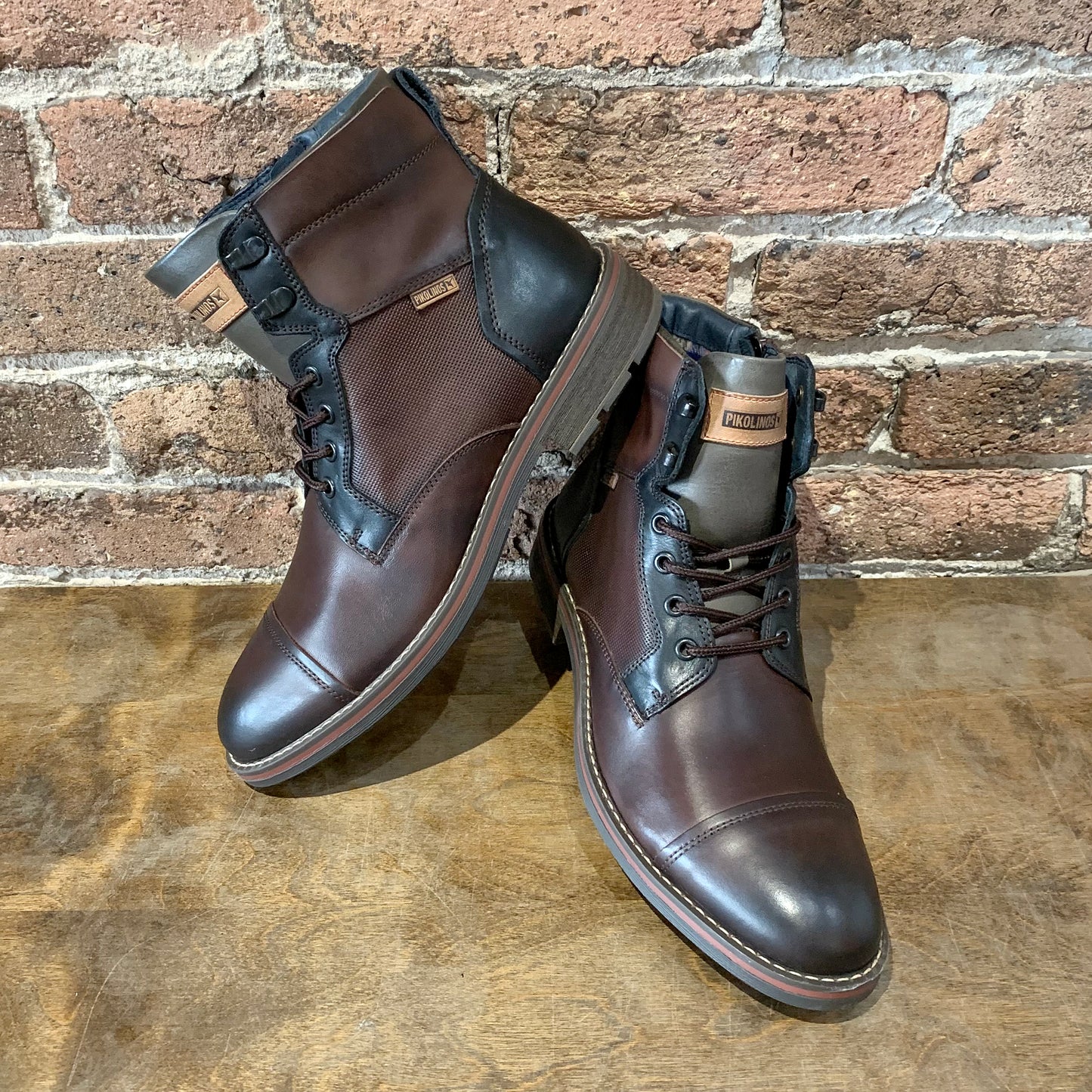 Pikolinos York Lace Up Boot Olmo