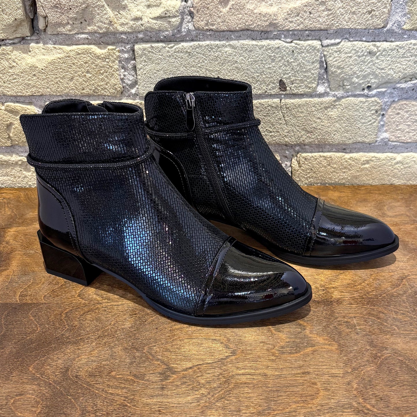 Azura SHELBI Boots