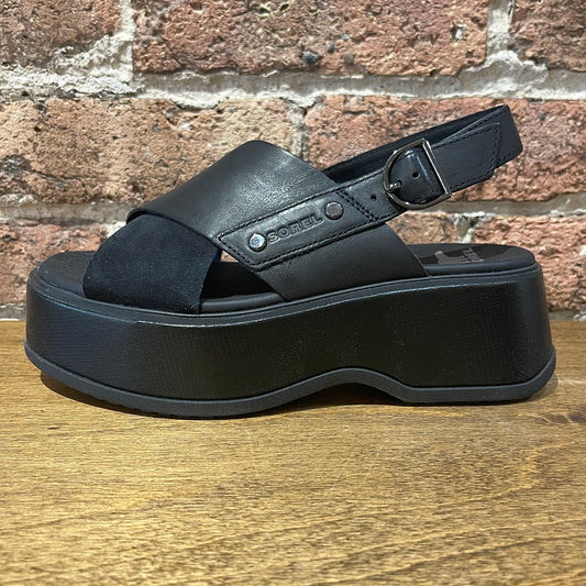 Dayspring™ Crisscross Sandal Black