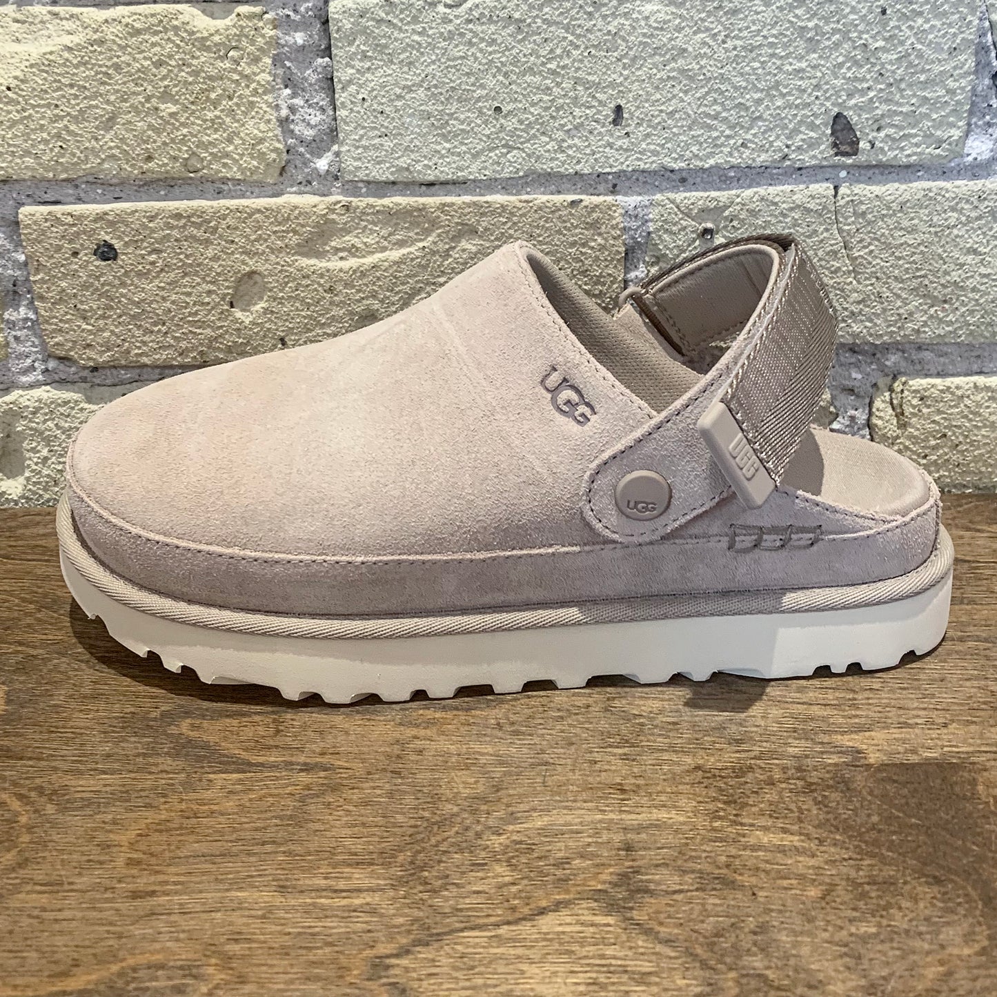UGG Women's Goldenstar Clog