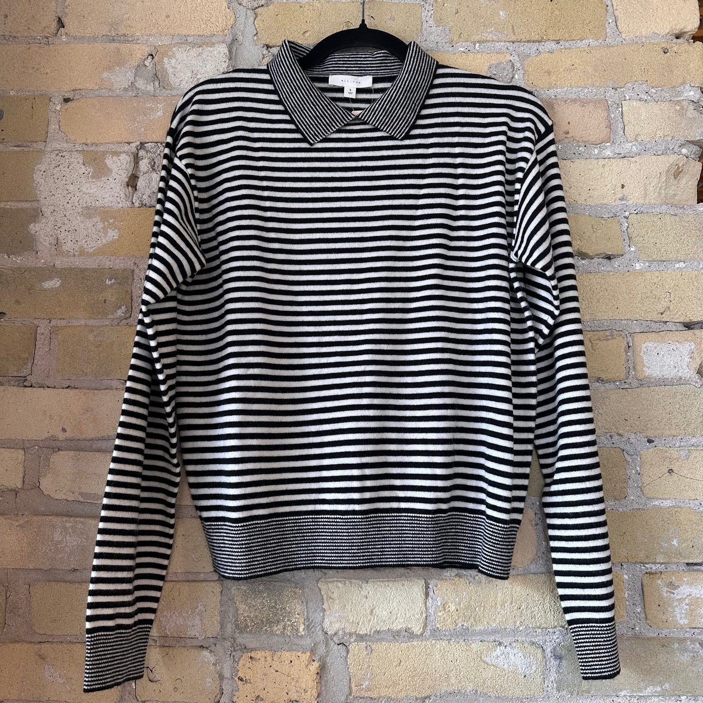 Mod Ref Denise Sweater in Black and White