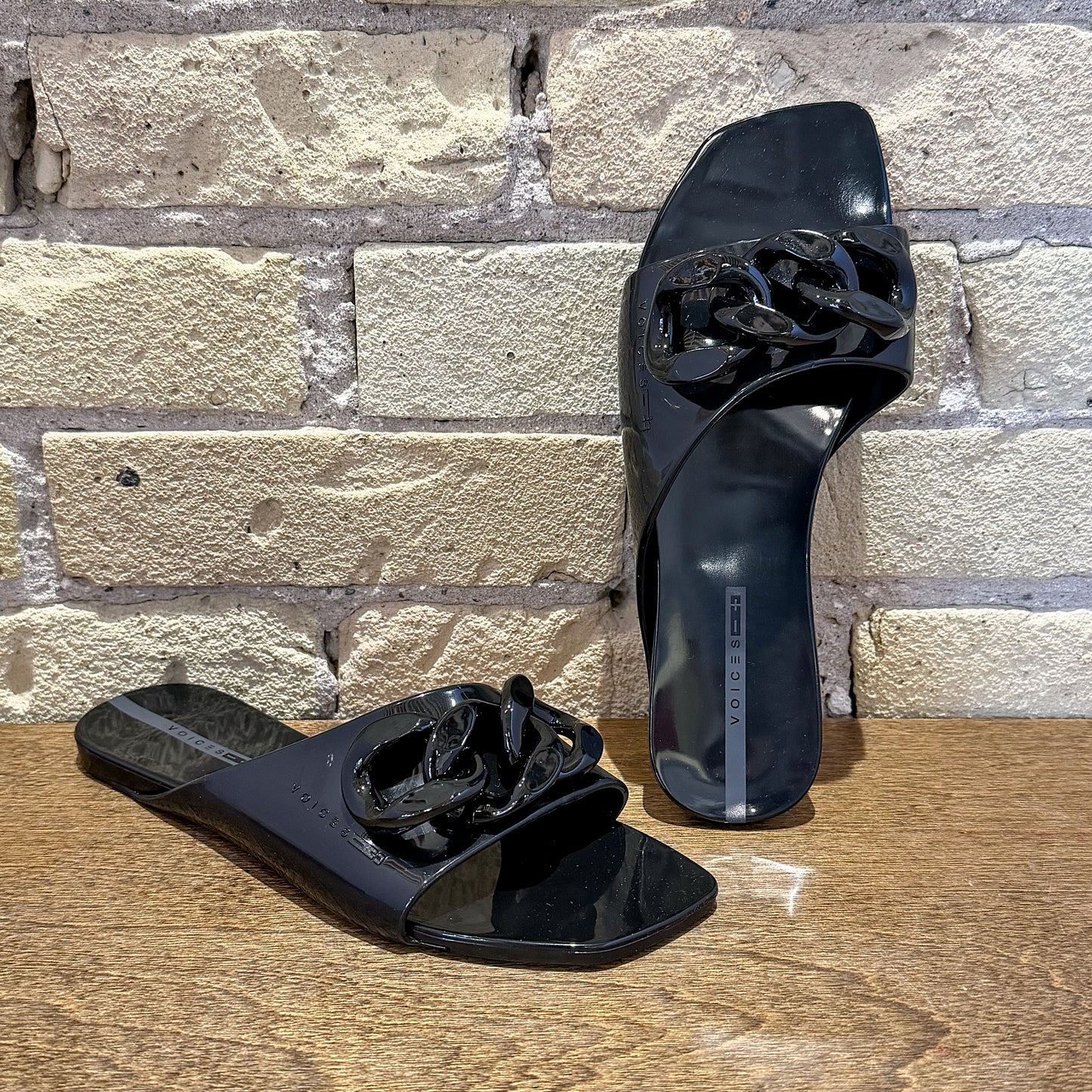 Voices Avolto Corrente Black - shoostore