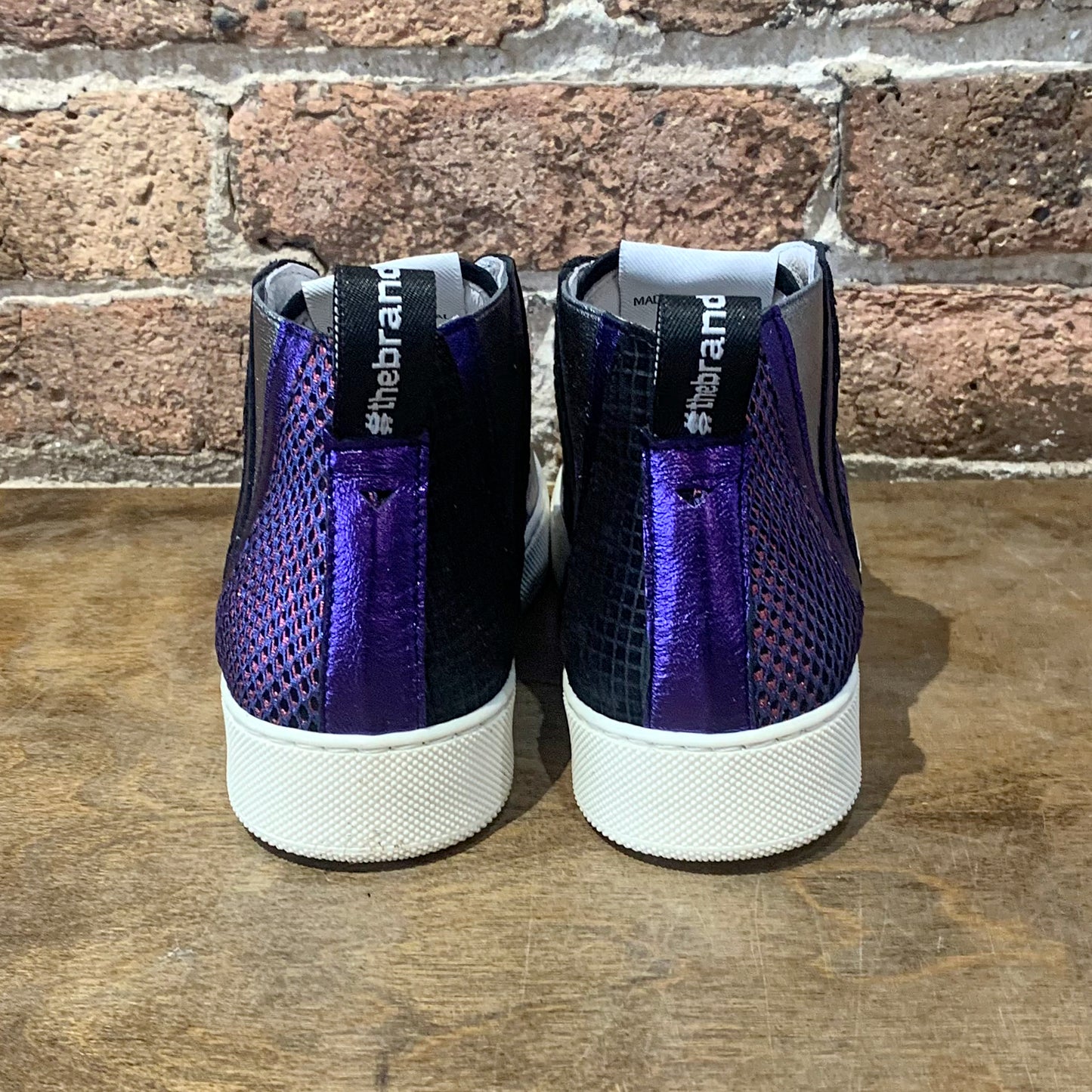 Vaddia Aust Hi Tops