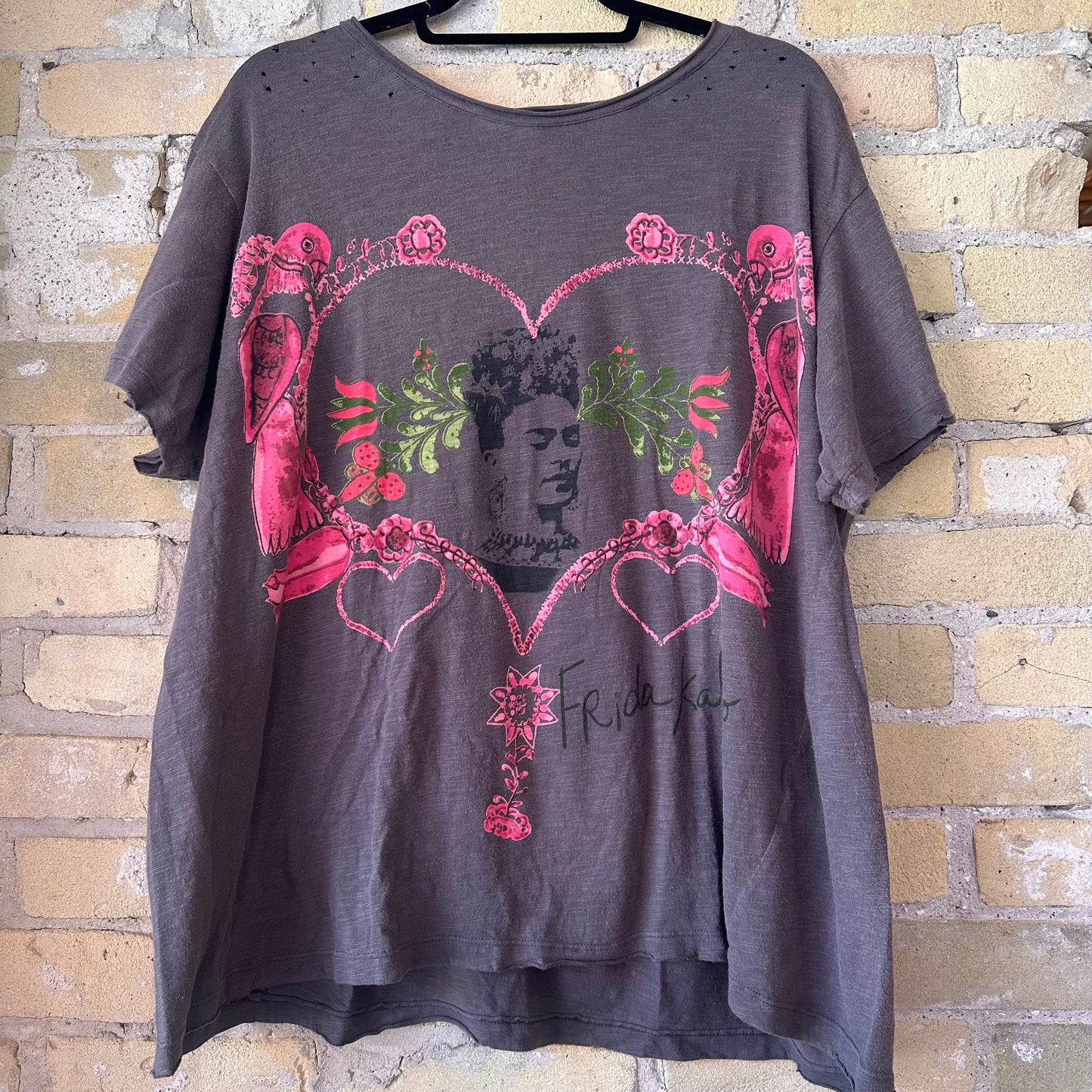 Magnolia Pearl Corazón Luminoso Tee