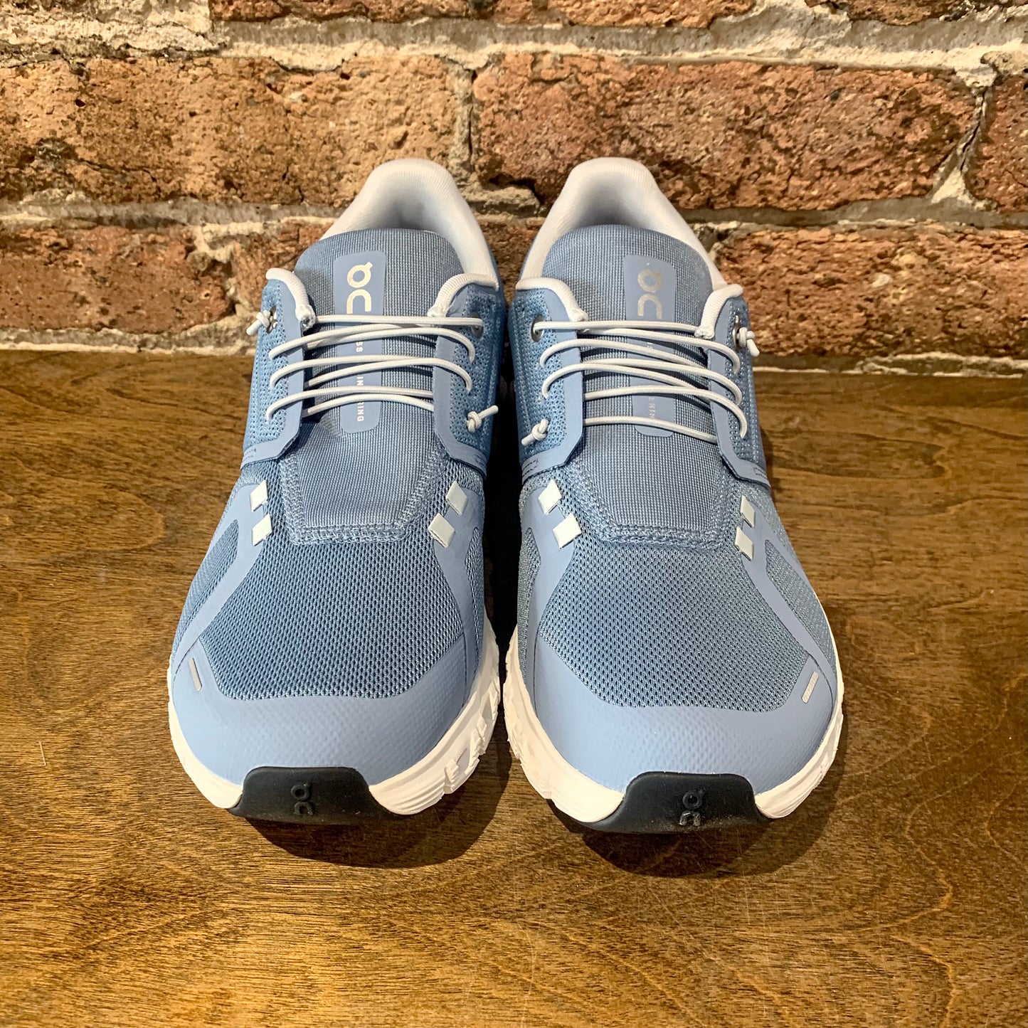 Cloud 6 Men's Chambray | White