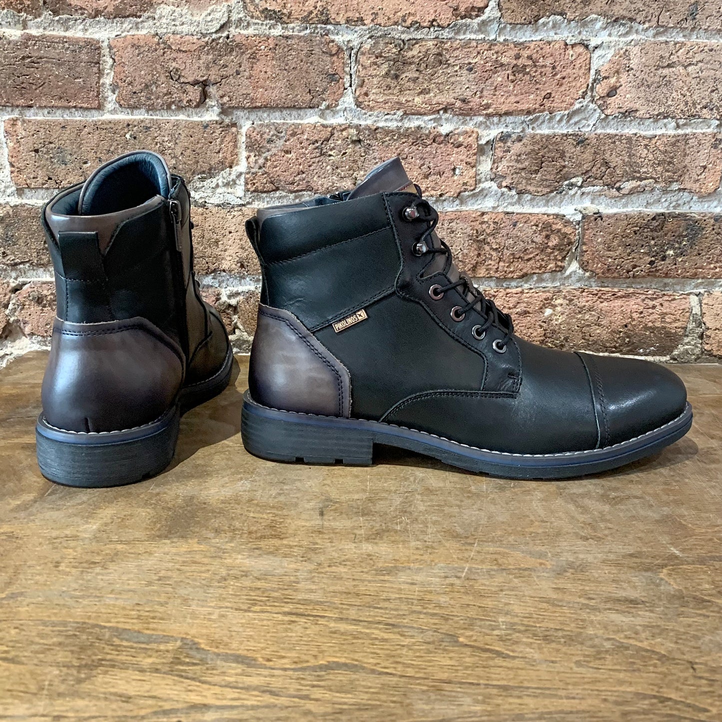 Pikolinos York Lace Up Boot Black