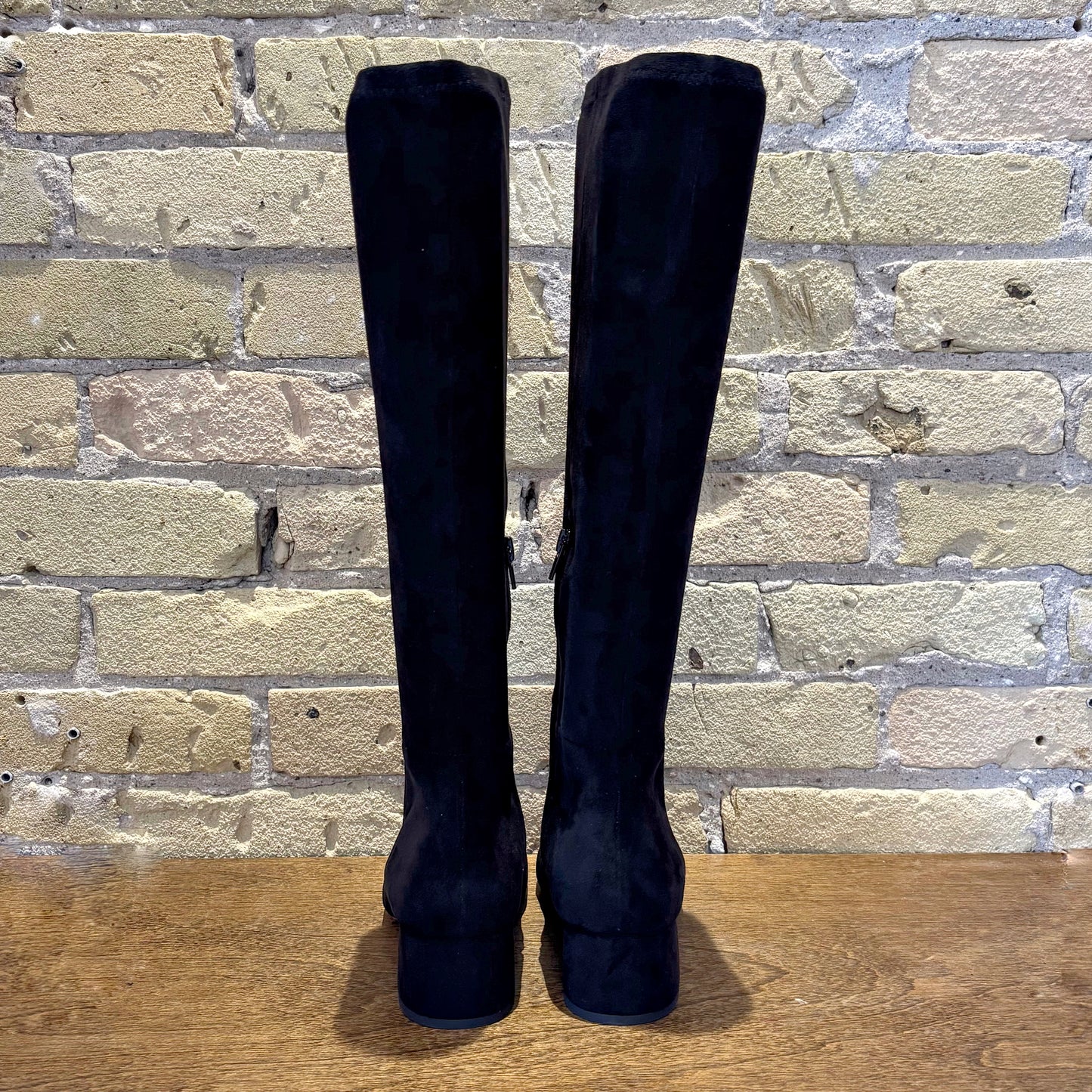 Silent D GOLD Black