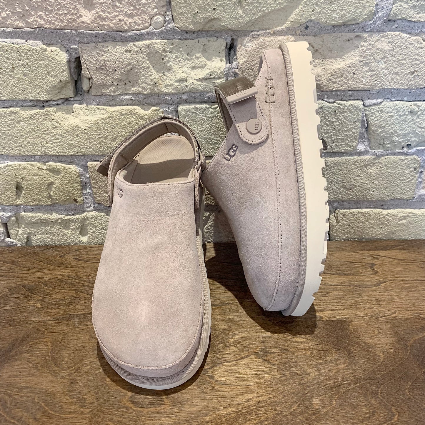 UGG Women's Goldenstar Clog