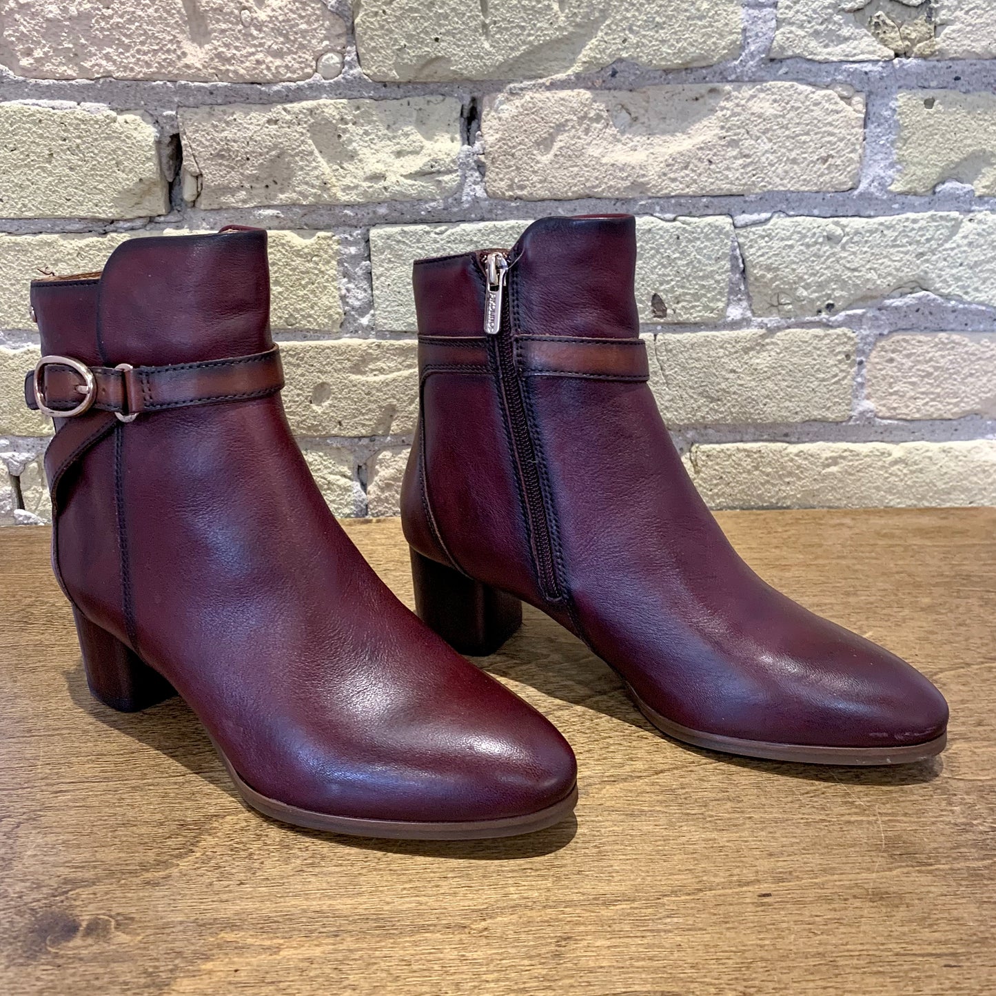 Pikolinos Calafat Ankle Boot Garnet