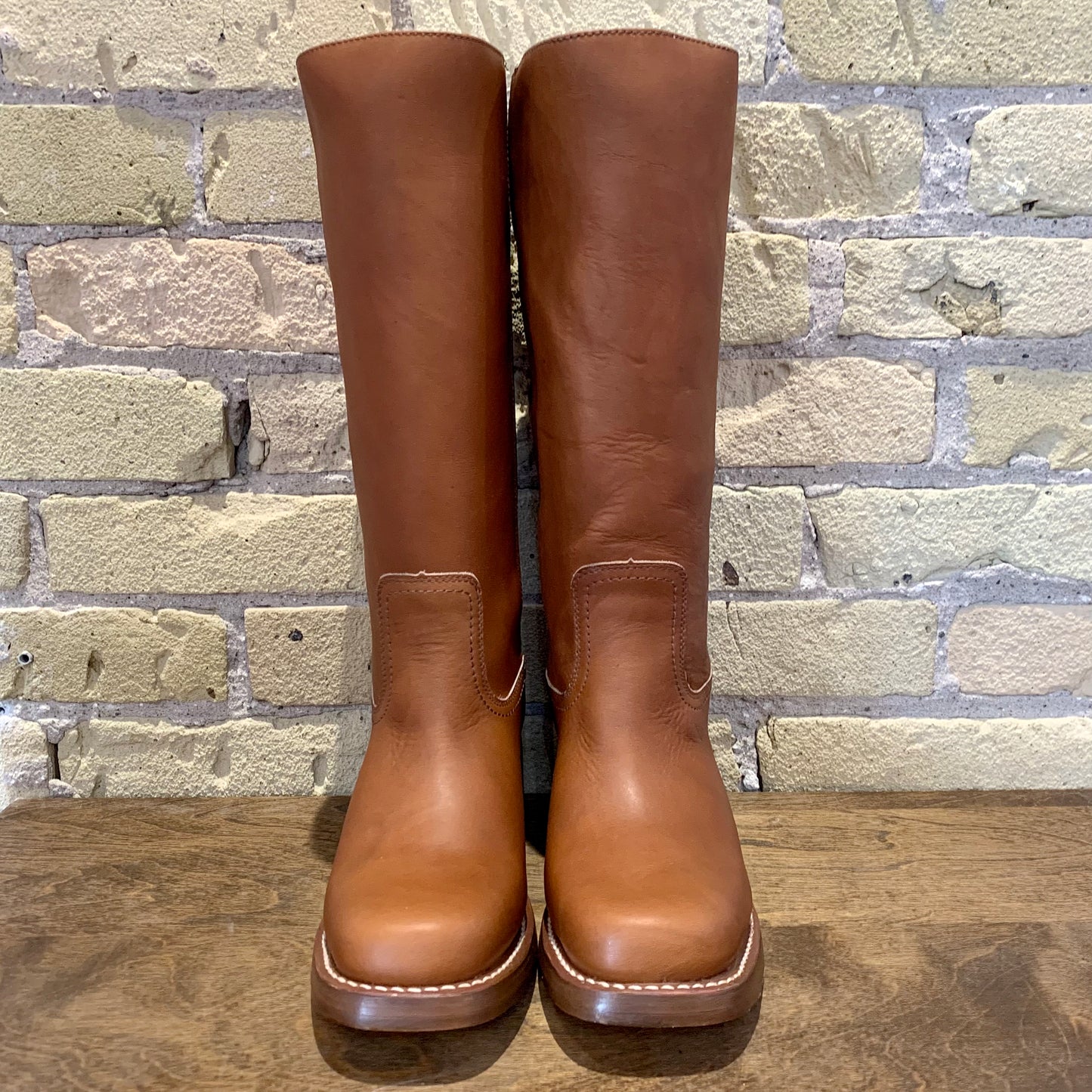 Frye Campus 14L Saddle