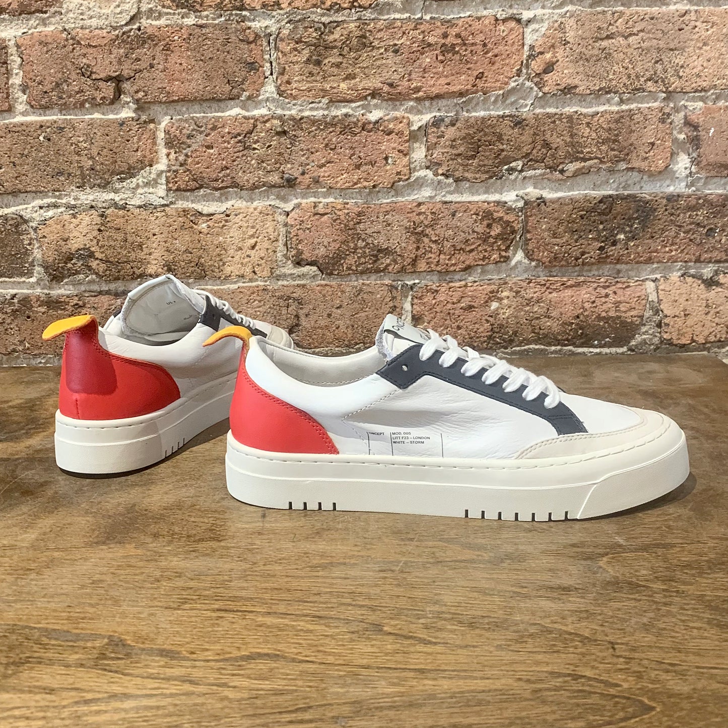 Oncept London White - Storm