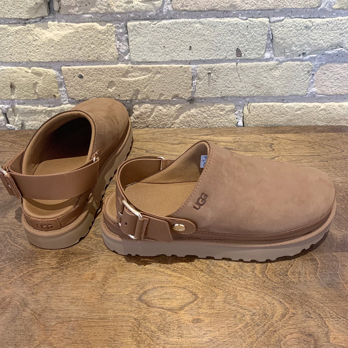 UGG Women's Goldenstar Villa Clog