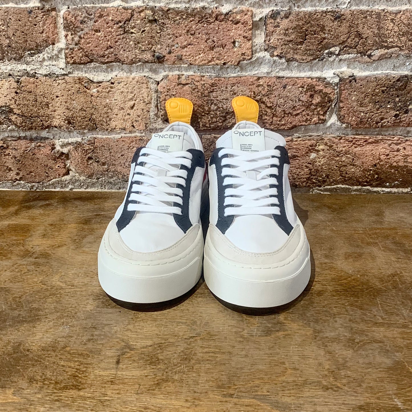 Oncept London White - Storm
