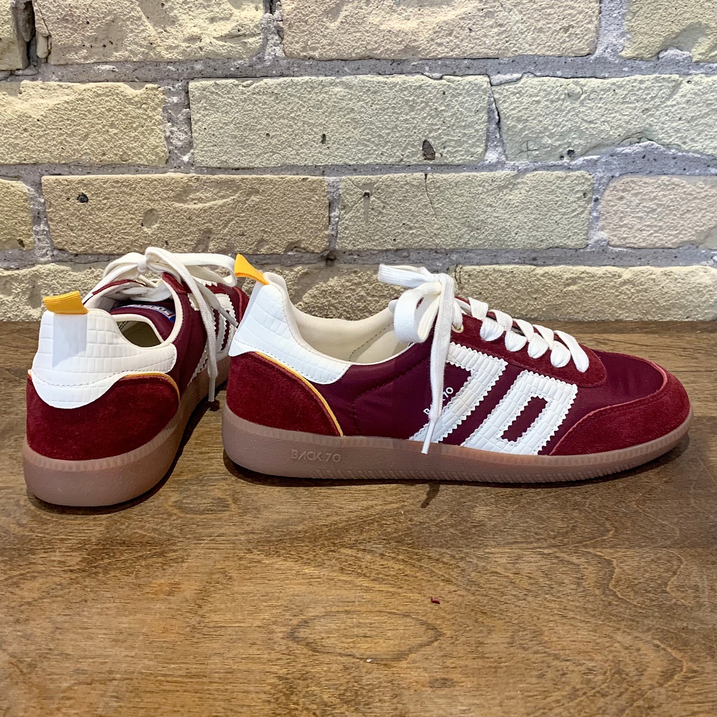 BACK 70 Ghost N Wine Yellow Milk