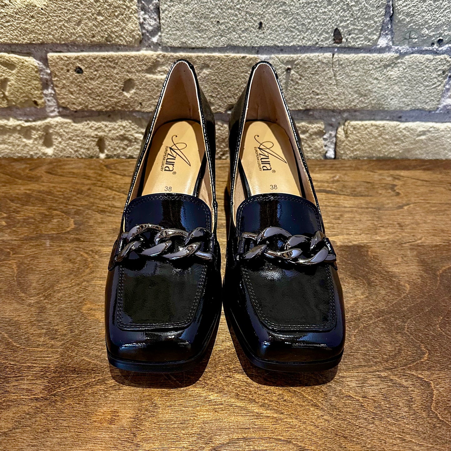 Azura Luzish Heel