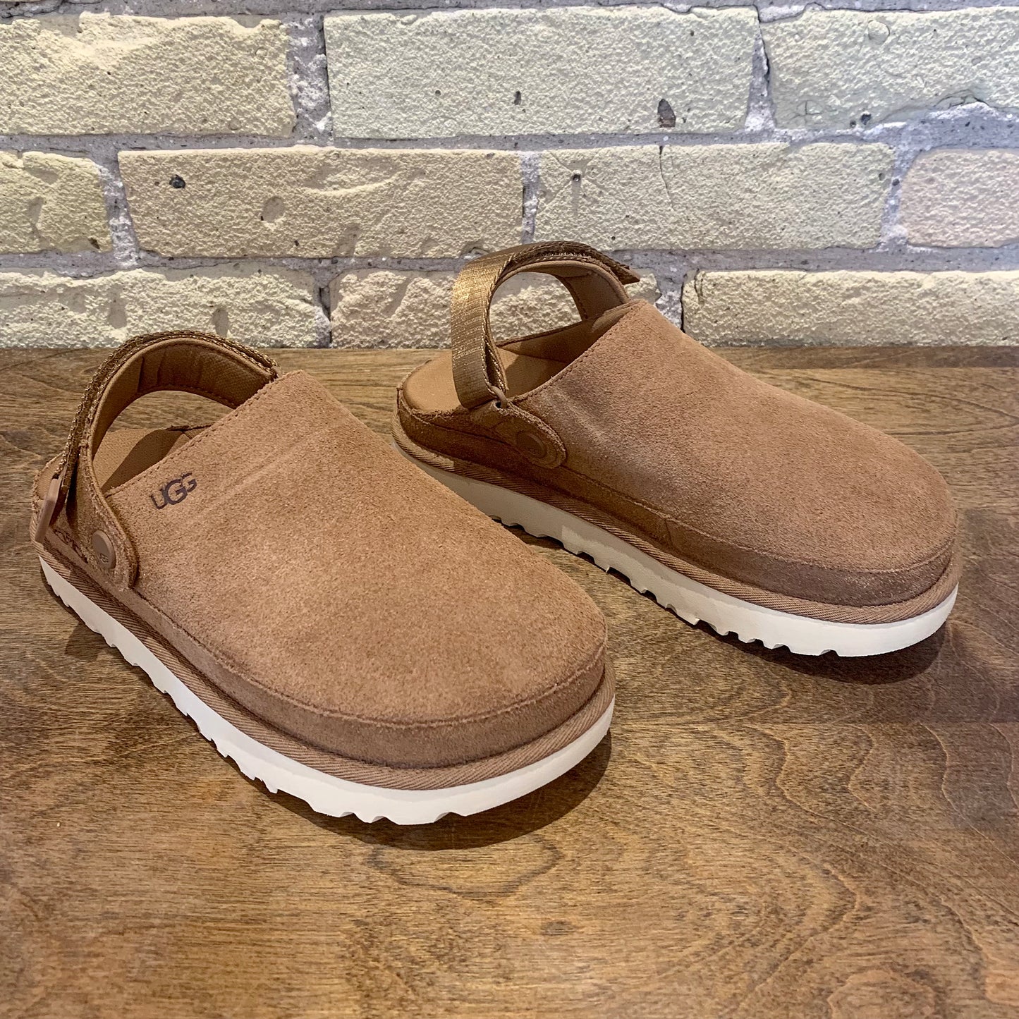 UGG Women's Goldenstar Clog