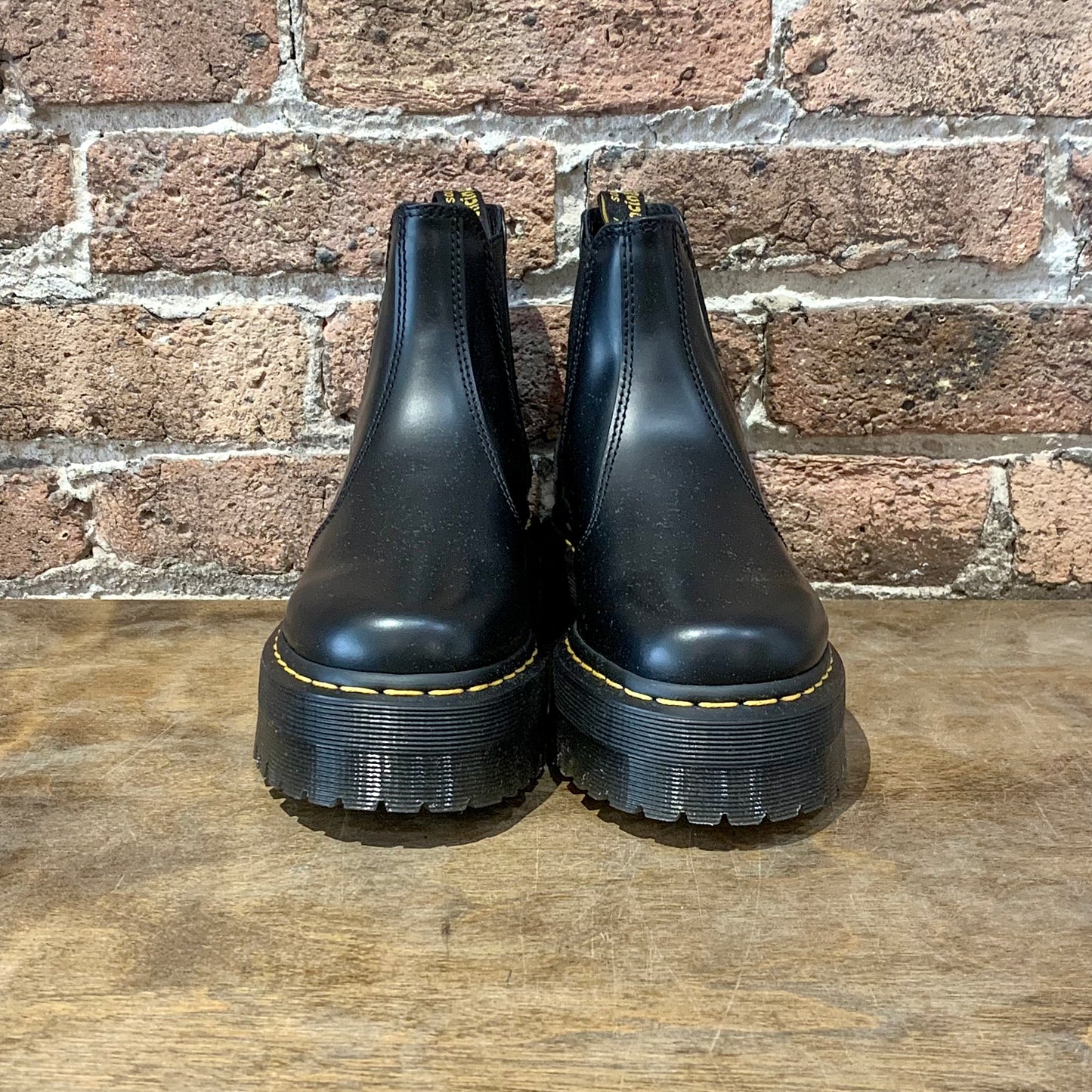 2976 Quad Black Polished Smooth Leather Chelsea Boot