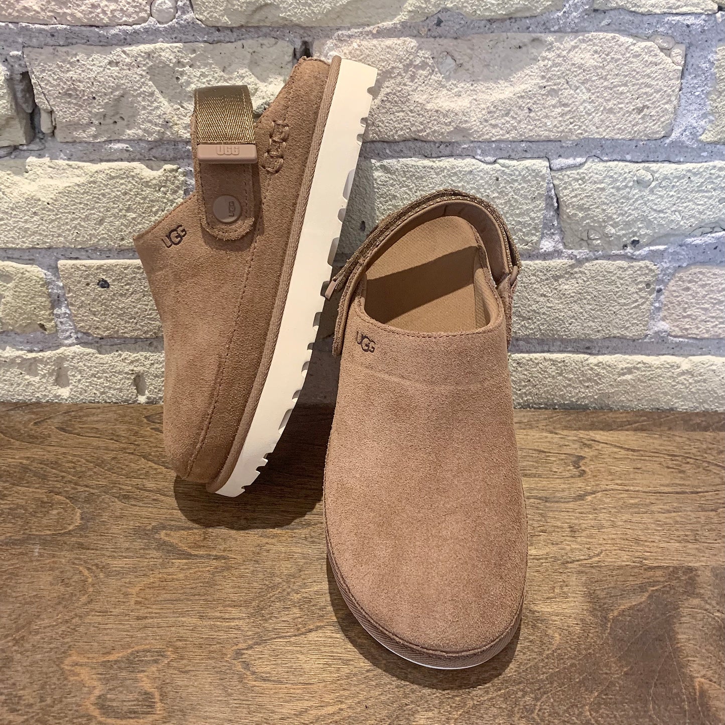 UGG Women's Goldenstar Clog