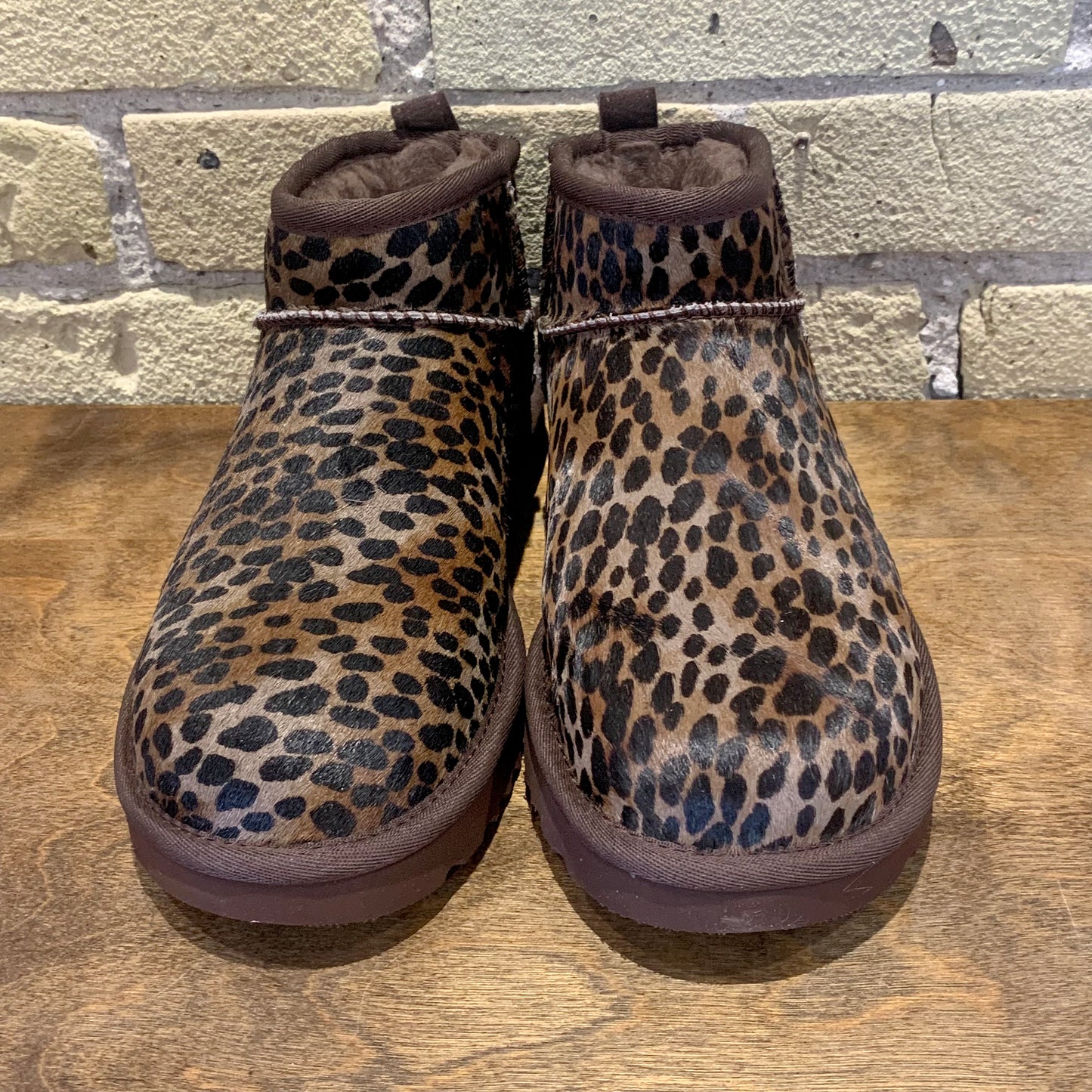 UGG Women's Classic Ultra Mini Caspian