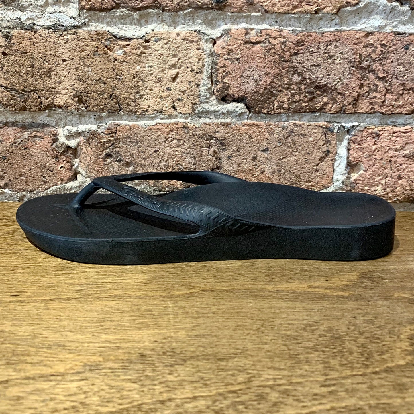 Archies Black - Arch Support Flip Flops