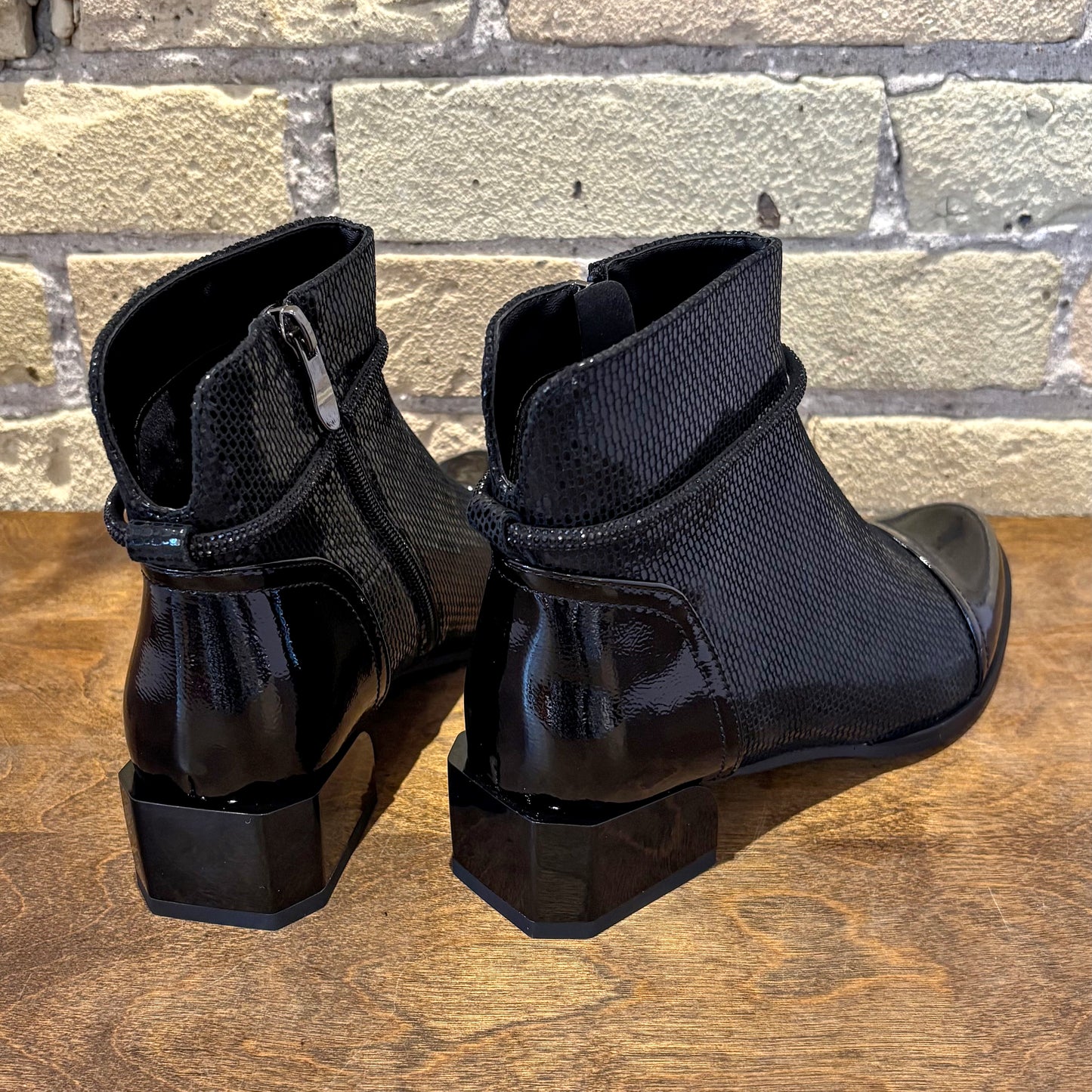 Azura SHELBI Boots