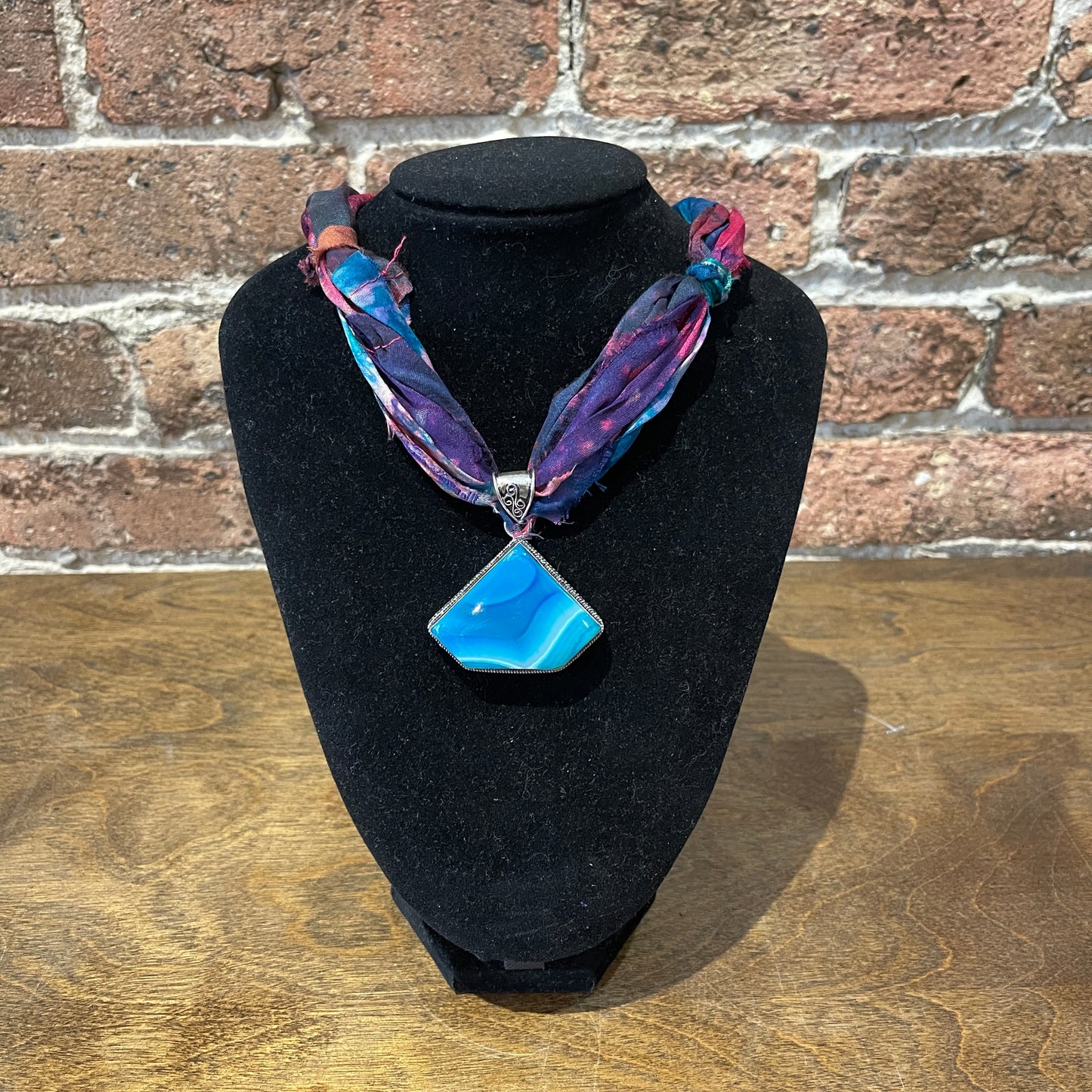 BizRStyle - Solar Agate Gemstone Necklace - Blue Triangle