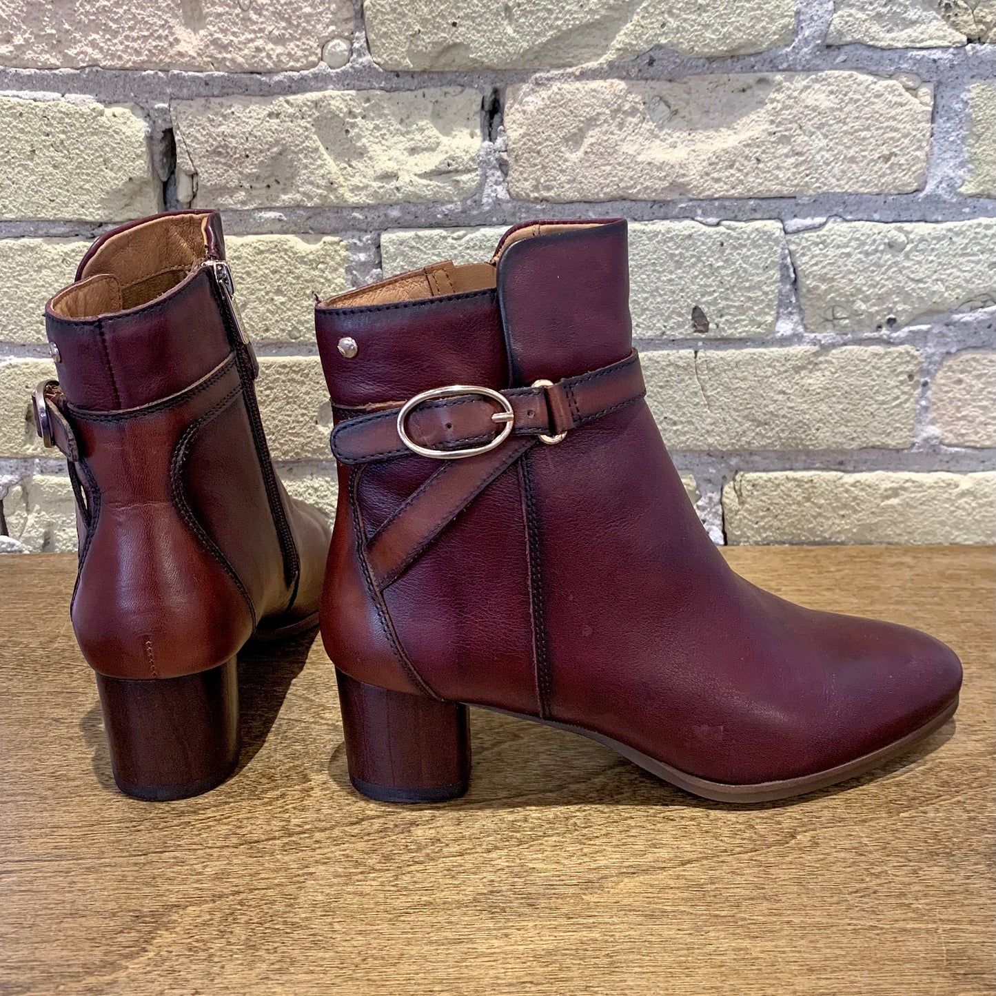 Pikolinos Calafat Ankle Boot Garnet