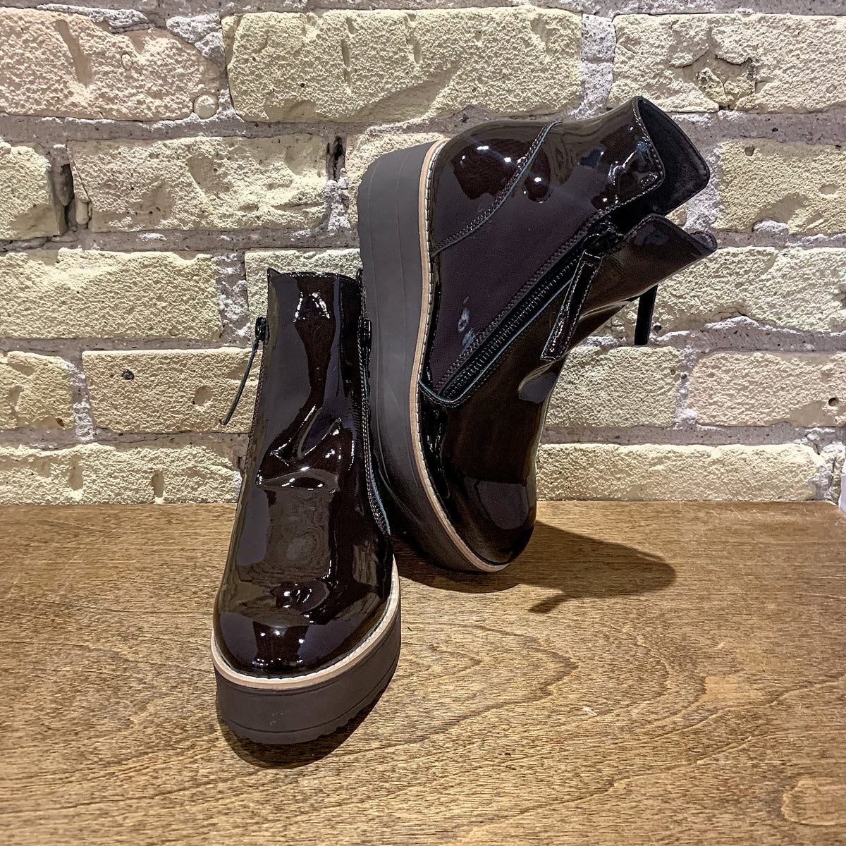 Silent D Nene Chocolate Patent