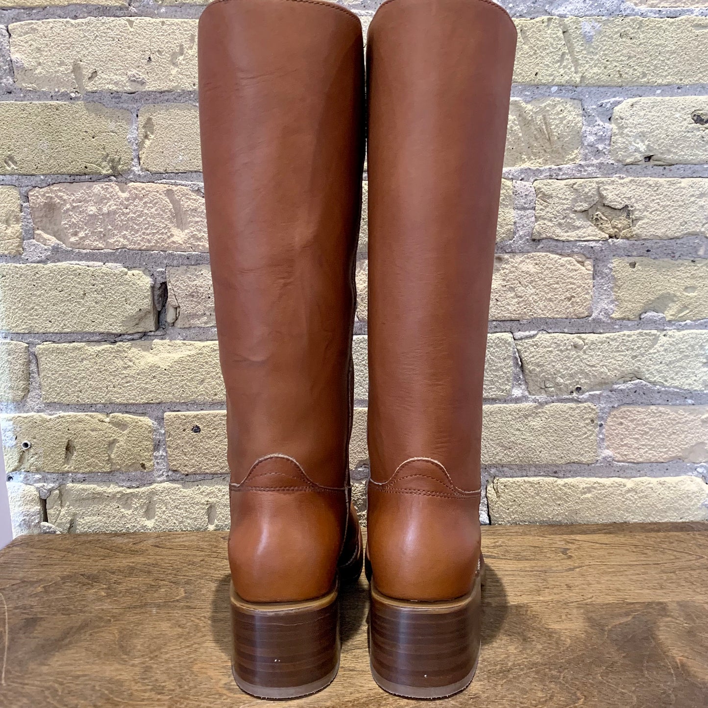 Frye Campus 14L Saddle