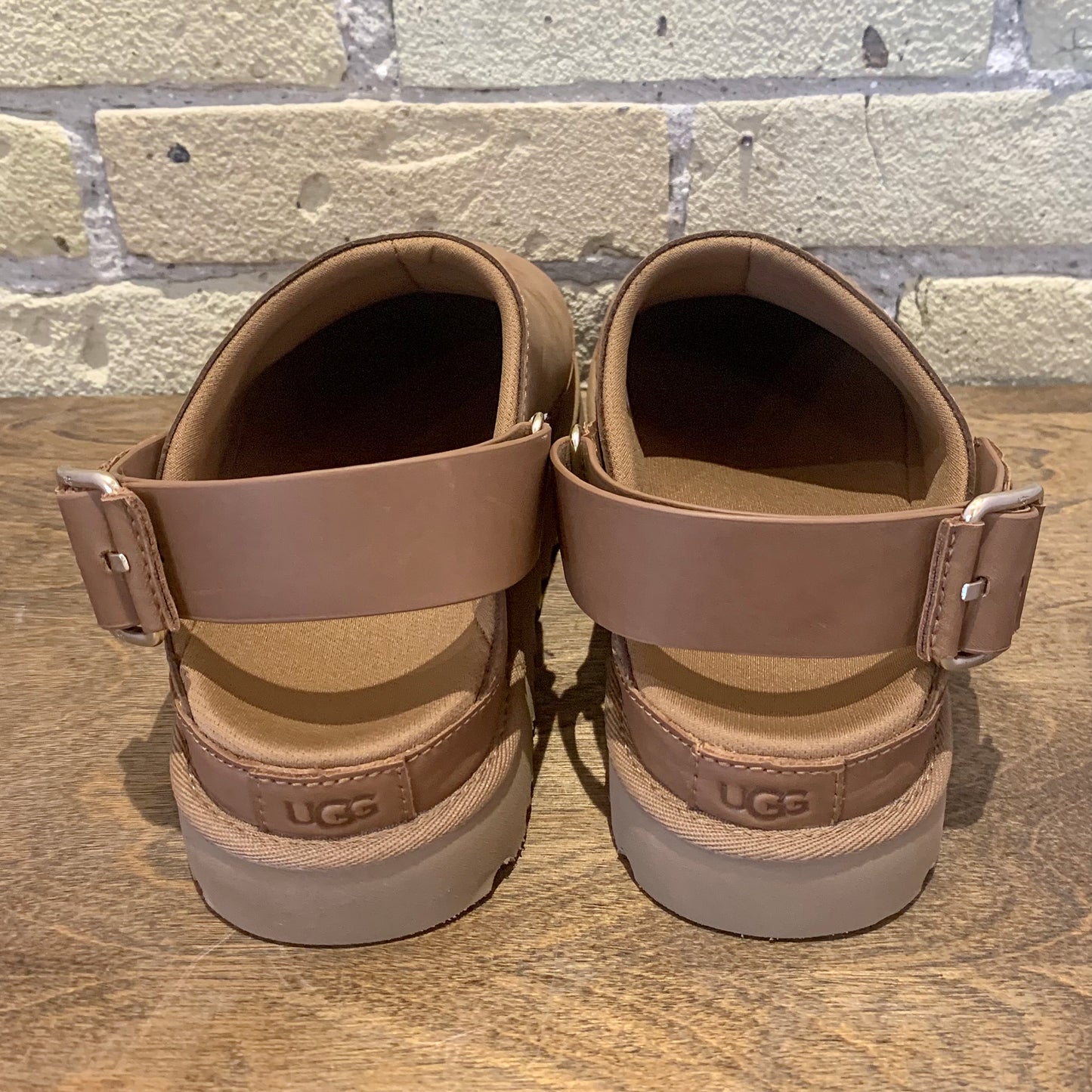 UGG Women's Goldenstar Villa Clog