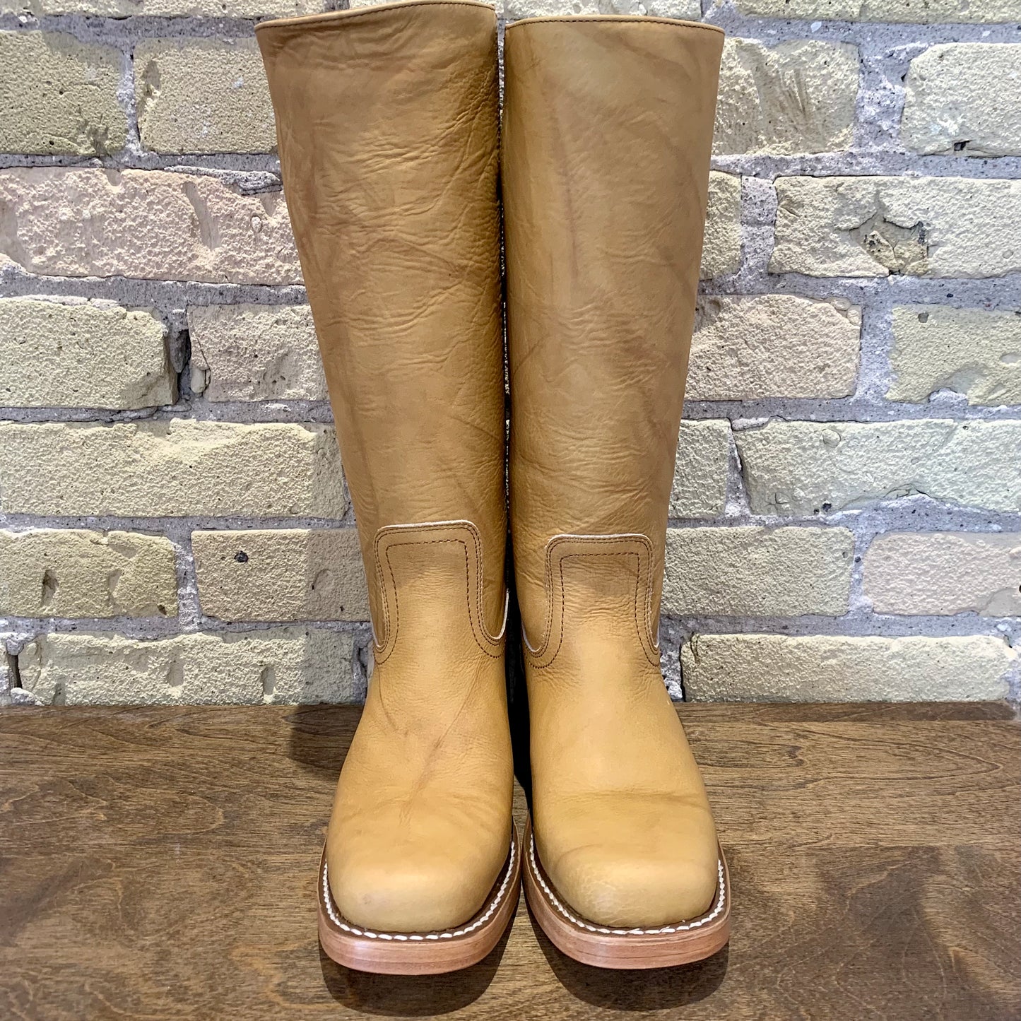 Frye Campus 14L Banana