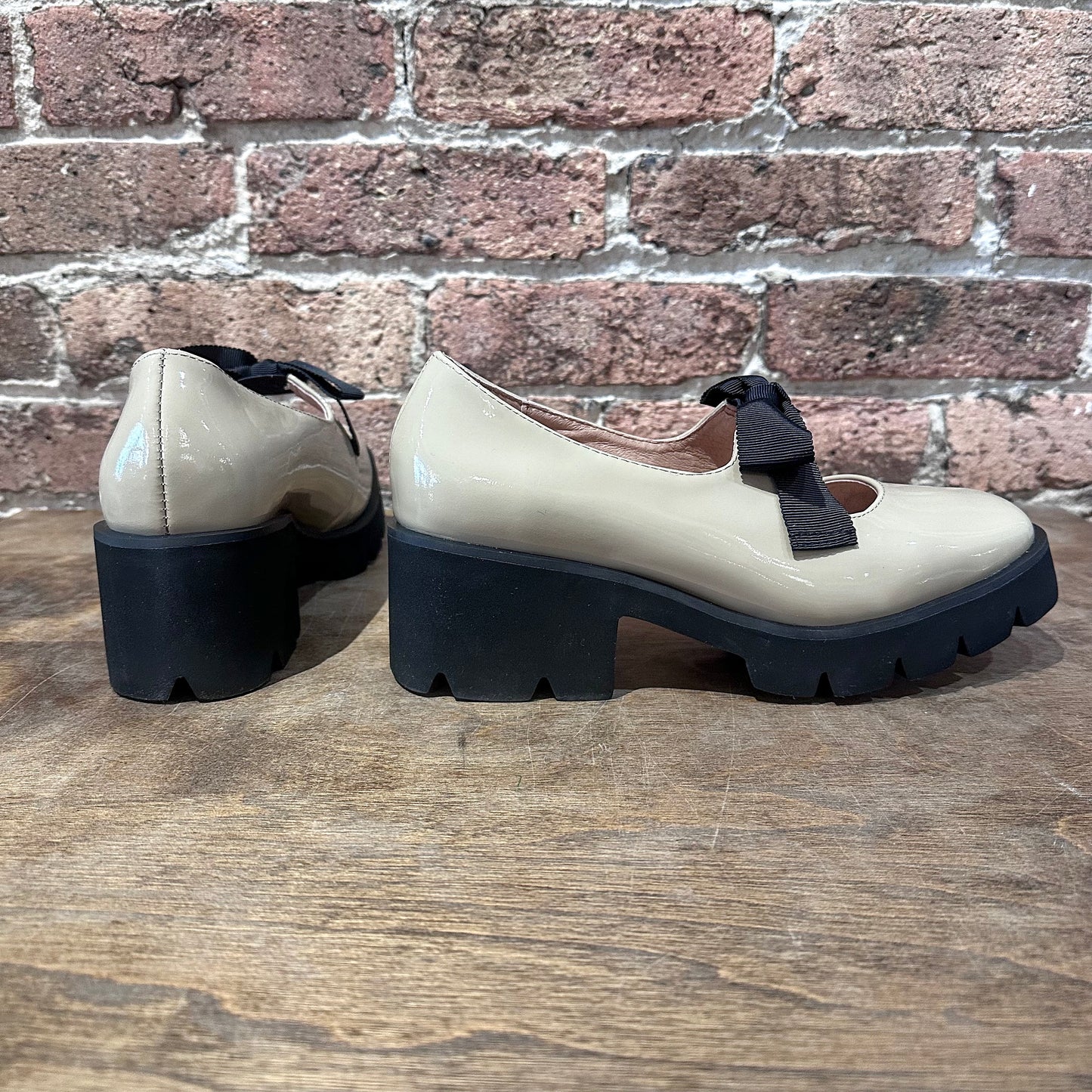 ALL BLACK Tap & Lugg