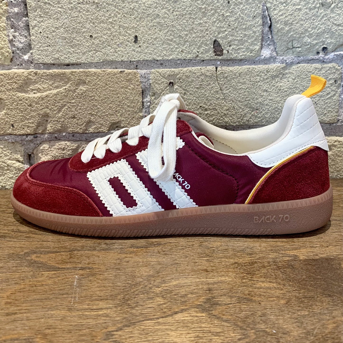BACK 70 Ghost N Wine Yellow Milk