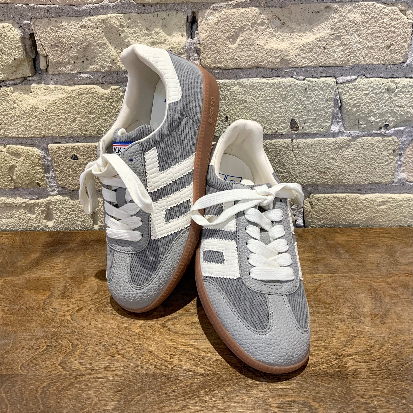 BACK 70 Cloud C Grey Milk