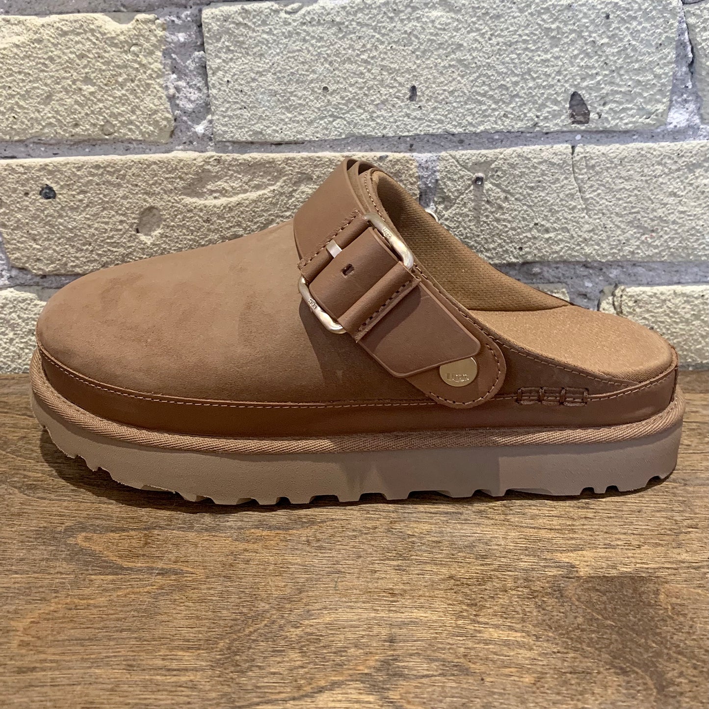 UGG Women's Goldenstar Villa Clog