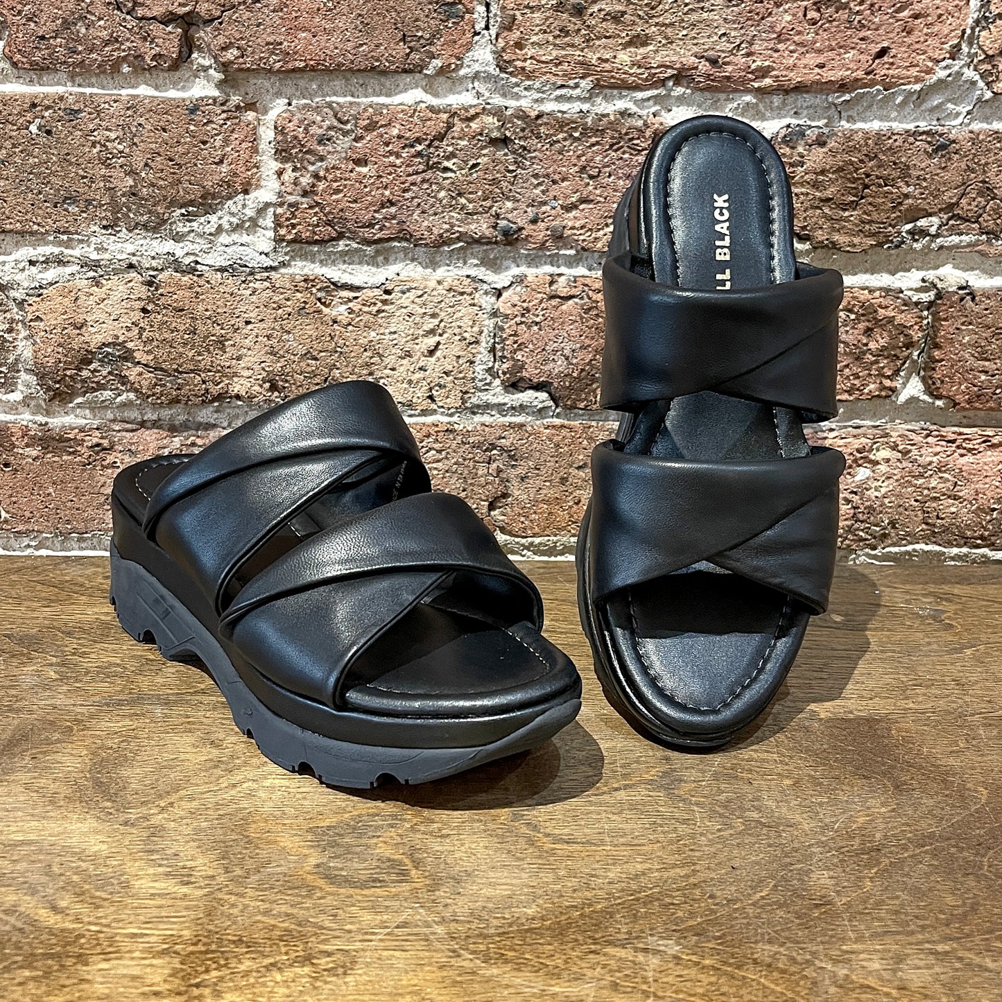 ALL BLACK Double Collar Slide