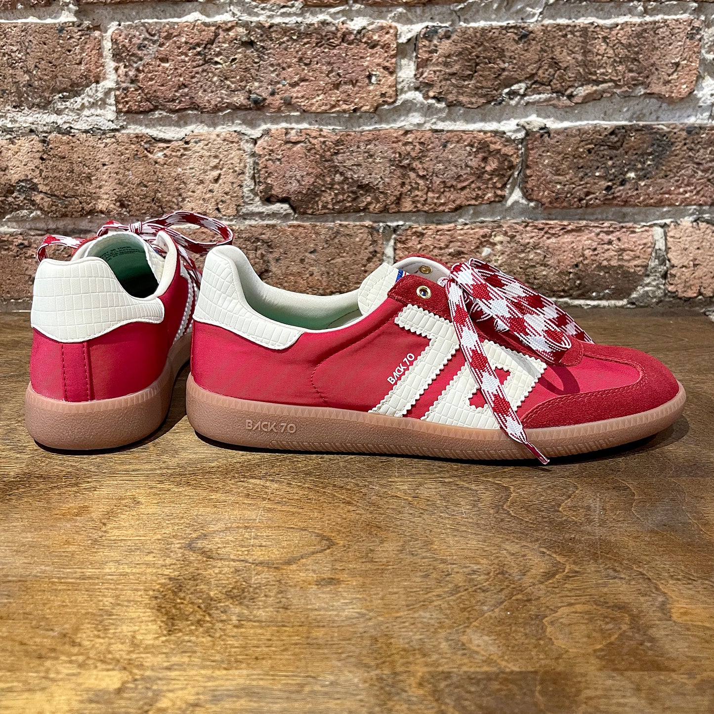 BACK 70 Ghost Red
