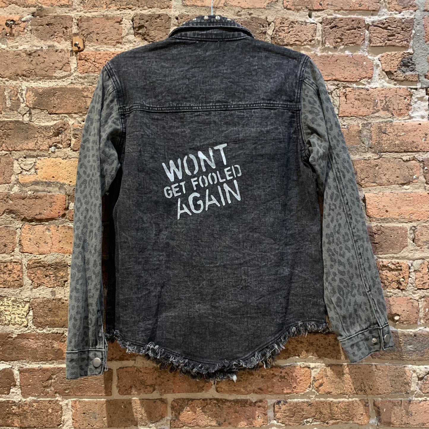 Gearhead Won't Get Fooled Again black denim-leopard-studs