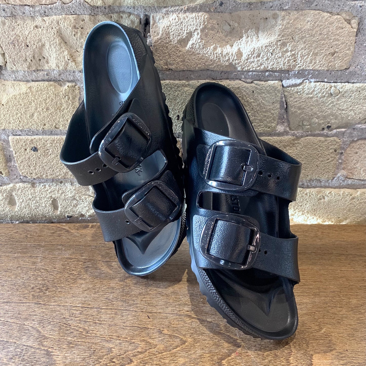 Arizona Big Buckle EVA Black - shoostore