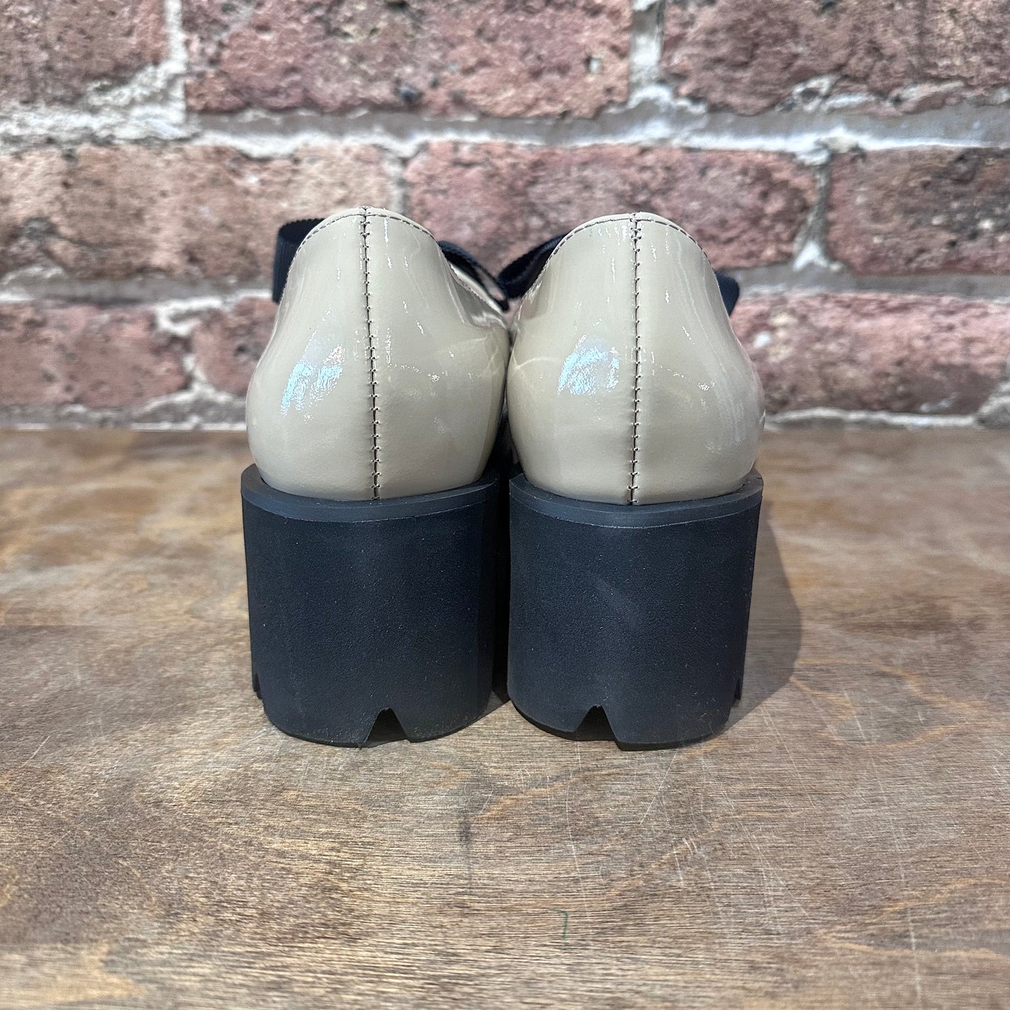 ALL BLACK Tap & Lugg